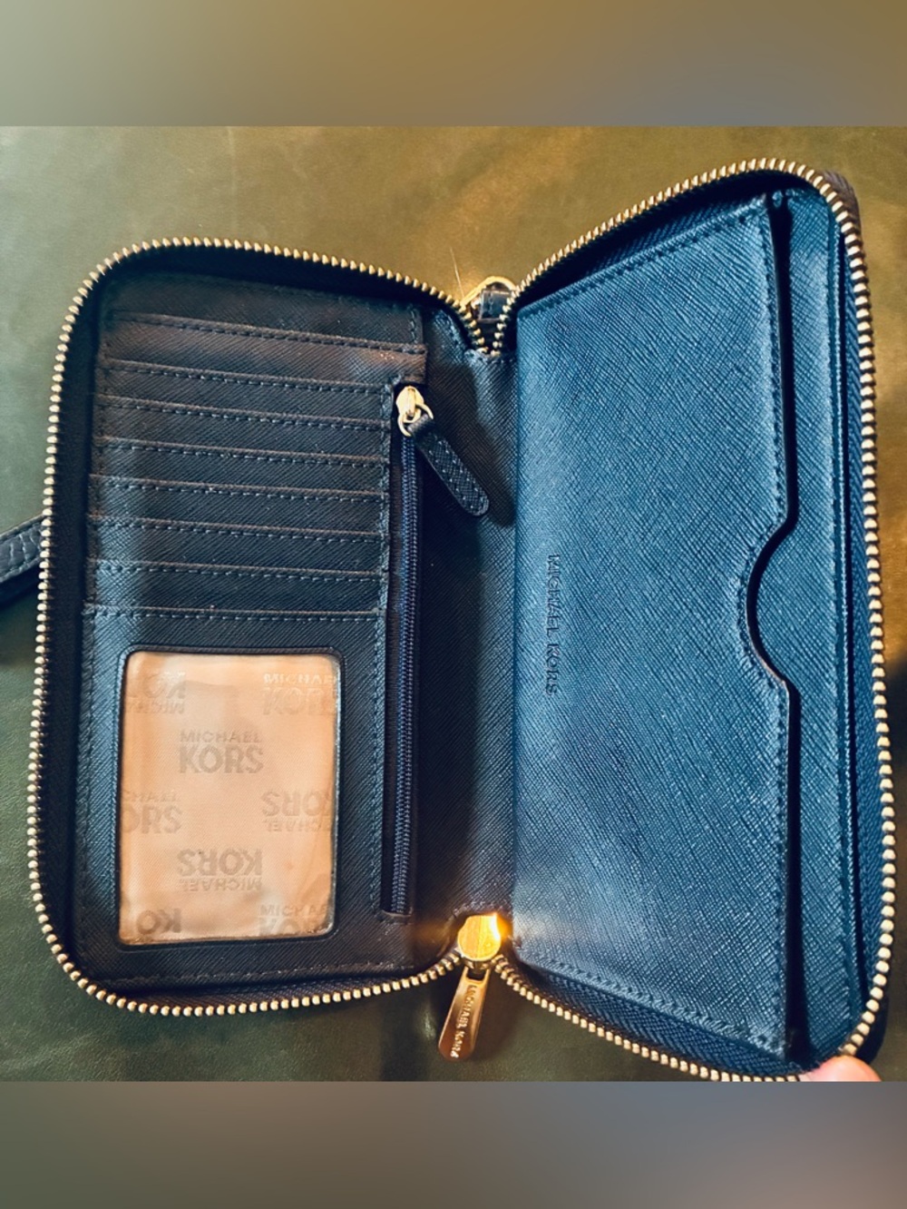 Michael Kors Dark Navy Soft Pebbled Leather Crossbody Set with Gold hardware - Picture 14 of 14